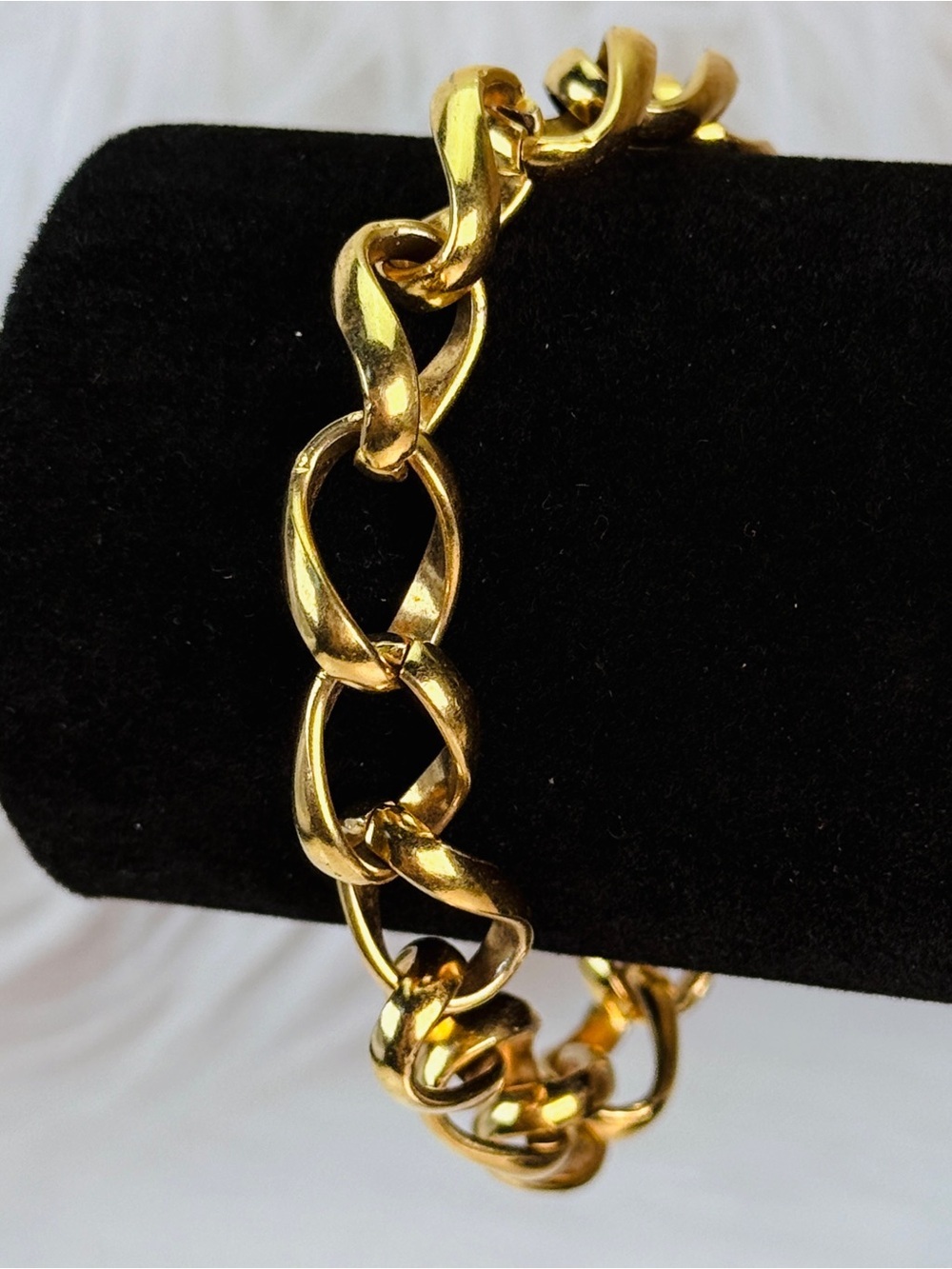 Vintage Aged goldtone large chain-link bracelet